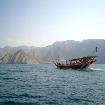 musandam-oman-julius-yls-VNgMlJhRDM4-unsplash-2-e1725173973871.png