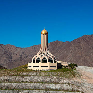 All-about-the-Resistance-Monument-in-Khorfakkan-Cover-20221404.jpg